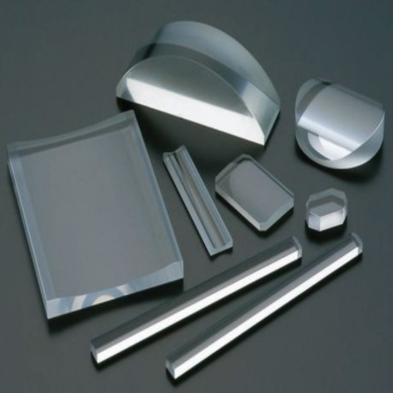 High quality and high precision cylindrical lens